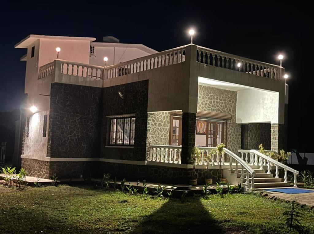 Whispering Woods Villa And Eco Farms Лонавала Екстериор снимка